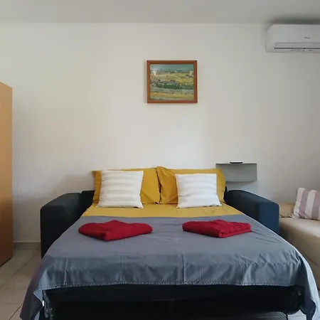 Apartament Veruda Porat *